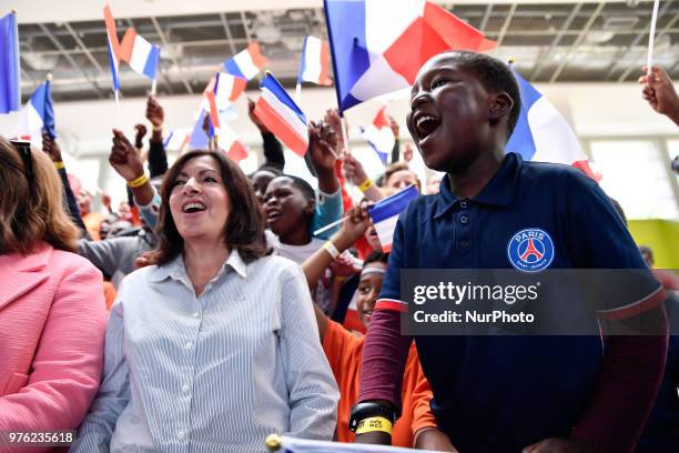 The Mayor of Paris will be present on June 16 alongside 700 young Parisians gathered Saturday at the gymnasium Léo Lagrange to attend the broadcast...