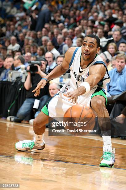 Wayne Ellington of the Minnesota Timberwolves looks to pass during the game against the Denver Nuggets on March 10, 2010 at the Target Center in...