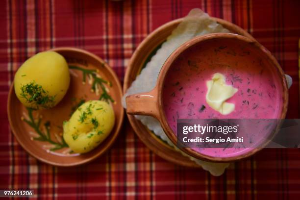 cold beet soup (saltibarsciai) - sergio amiti stock pictures, royalty-free photos & images