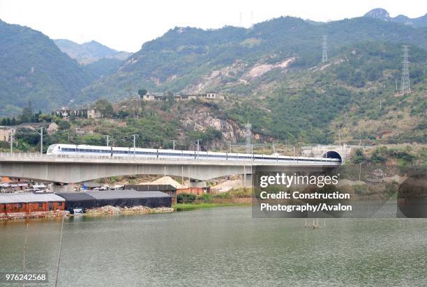 Class electric multiple unit crosses the 1.5 km long Feiwan viaduct near Ningde on its way to Fuzhou on the Ningbo - Wenzhou - Fuzhou High Speed...