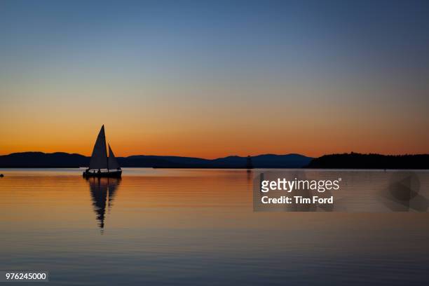 lake champlain sunset - ford contour stock pictures, royalty-free photos & images