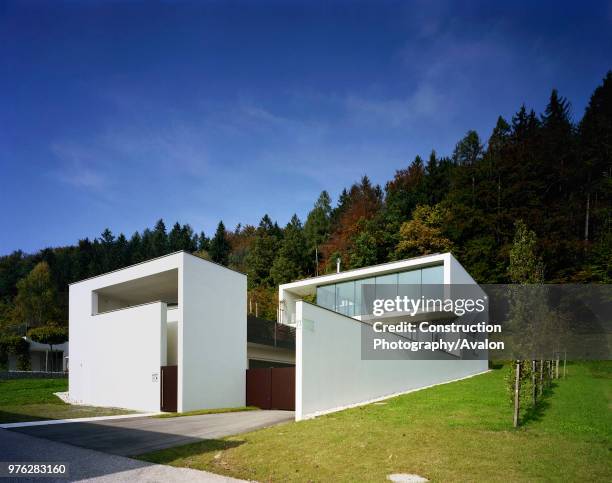 Housing, Voecklabruck, Upper Austria, architect Gaertner and Neururer, 2002.
