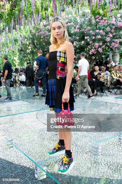 Sarah Snyder attends the Versace show during Milan Men's Fashion Week Spring/Summer 2019 on June 16, 2018 in Milan, Italy.