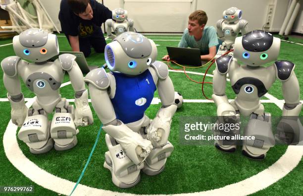 June 2018, Leipzig, Germany: In the robotics laboratory of the University of Applied Sciences HTWK in Leipzig, the computer science students Daniel...