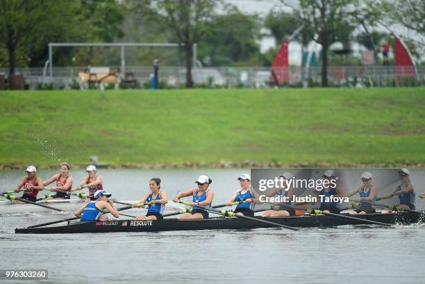 13,578 Wellesley Stock Photos, High-Res Pictures, and Images - Getty Images