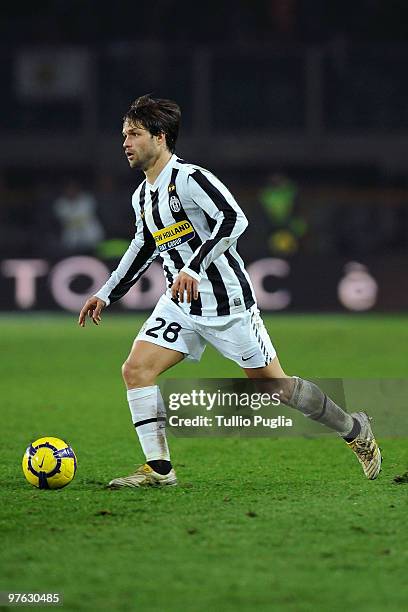 Diego Da Cunha of Juventus in action during the Serie A match between Juventus and Palermo at Stadio Olimpico di Torino on February 28, 2010 in...