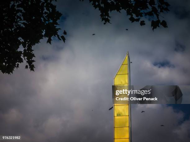 gelber turm - turm stock pictures, royalty-free photos & images