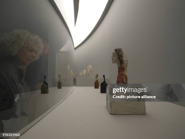 June 2018, US, New York: The sculptures "Small Bust of Annette", "Small Head of Marie-Laure de Noailles on a Base", "Simone de Beauvoir", "Head of...