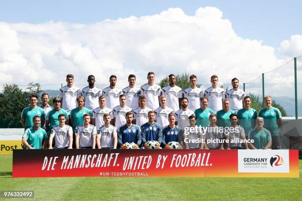 June 2018, Italy, Eppan: Soccer, national team, Germany, Team photo for the Russia 2018 Soccer World Cup. Team members: Mario Gomez, Antonio...