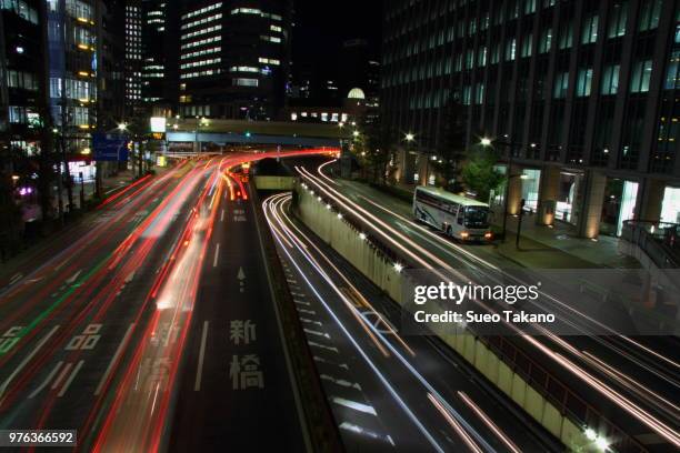 street at night, tokyo, japan - subtitles stock-fotos und bilder