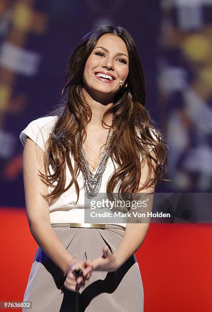 Actor Victoria Justice attends the 2010 Nickelodeon Upfront Presentation at Hammerstein Ballroom on March 11, 2010 in New York City.
