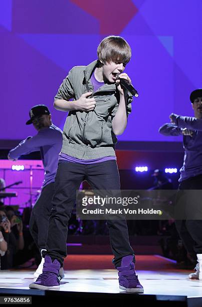 Musical artist Justin Bieber performs at the 2010 Nickelodeon Upfront Presentation at Hammerstein Ballroom on March 11, 2010 in New York City.