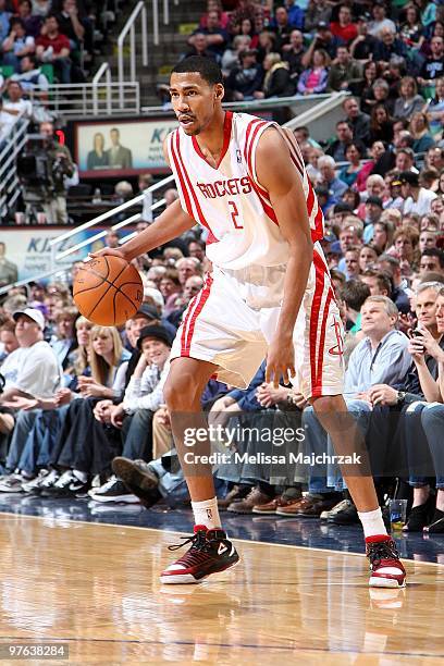 Garrett Temple of the Houston Rockets handles the ball against the Utah Jazz during the game on February 27, 2010 at EnergySolutions Arena in Salt...