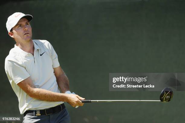 Russell Henley of the United States plays his shot from the fourth tee during the third round of the 2018 U.S. Open at Shinnecock Hills Golf Club on...