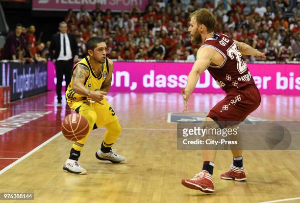 Peyton Siva of Alba Berlin and Anton Gavel of FC Bayern Munich during the game between FC Bayern Munich and Alba Berlin on june 16, 2018 in Munich,...