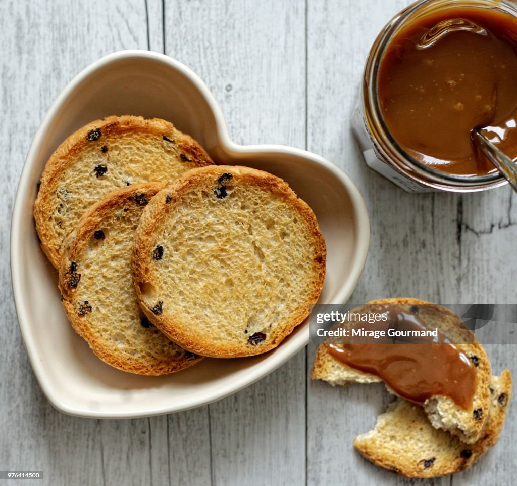 Rusks with raisins