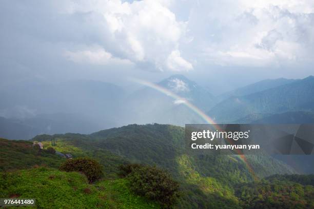 mount.fanjing - rainbow mountains china stock pictures, royalty-free photos & images