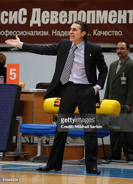 Sergio Scariolo, Head Coach of BC Khimki Moscow Region in action during the Euroleague Basketball 2009-2010 Last 16 Game 6 between BC Khimki Moscow...
