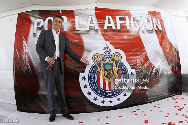 President of Chivas Guadalajara Jorge Vergara during the presentation of the club's new shield at Verde Valle on March 11, 2010 in Guadalajara,...