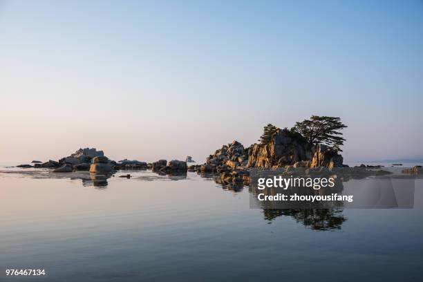 the morning of the north korea beach - north korea landscape - fotografias e filmes do acervo
