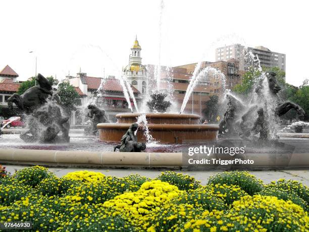 country club plaza kc - trigger horse stock pictures, royalty-free photos & images