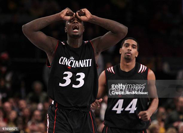 Lance Stephenson of the Cincinnati Bearcats reacts late in the game against the West Virginia Mountaineers during the quarterfinal of the 2010 NCAA...