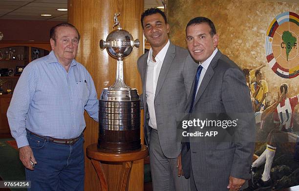 The president of the South American Football Confederation, Nicolas Leoz , former Dutch football player Ruud Gullit and the president of the...