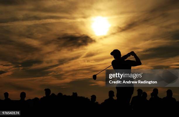 Scott Piercy of the United States plays his shot from the 18th tee during the third round of the 2018 U.S. Open at Shinnecock Hills Golf Club on June...