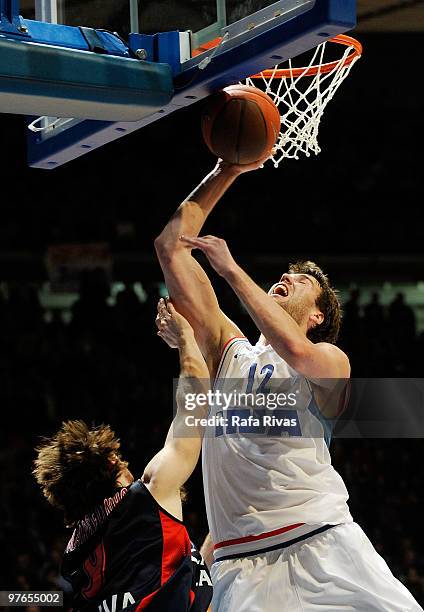 Luksa Andric, #12 of KK Cibona Zagreb in action during the Euroleague Basketball 2009-2010 Last 16 Game 6 between Caja Laboral vs Cibona Zagreb at...