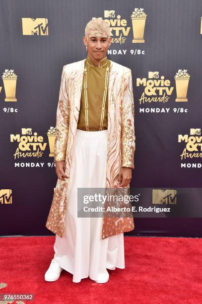 Actor Keiynan Lonsdale attends the 2018 MTV Movie And TV Awards at Barker Hangar on June 16, 2018 in Santa Monica, California.