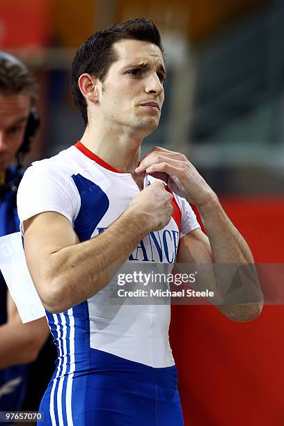 Renaud Lavillenie of France reacts after missing a jump in the Mens Pole Vault Qualification during Day 1 of the IAAF World Indoor Championships at...