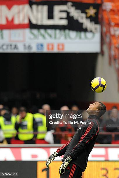 Dida of Milan in action during a training before the Serie A match between Milan and Atalanta at Stadio Giuseppe Meazza on February 28, 2010 in...