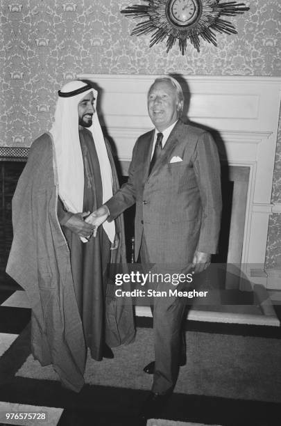 Emir of Abu Dhabi and President of the United Arab Emirates Zayed bin Sultan Al Nahyan and British Conservative Party politician and Prime Minister...