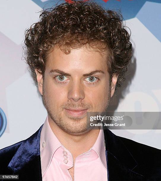 Former contestant Scott MacIntyre arrives at Fox's Meet The Top 12 'American Idol' Finalists at Industry on March 11, 2010 in Los Angeles, California.