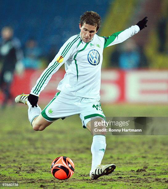 Peter Pekarik of Wolfsburg runs with the ball during the UEFA Europa League round of 16 first leg match between Rubin Kazan and VfL Wolfsburg at...