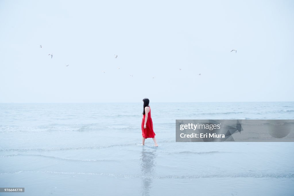 Women and horizon