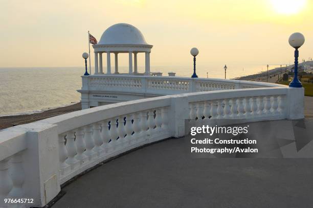 De La Warr Pavilion, Art deco building, Bexhill on Sea, England, UK Commissioned by the 9th Earl De La Warr in 1935 and designed by architects Erich...