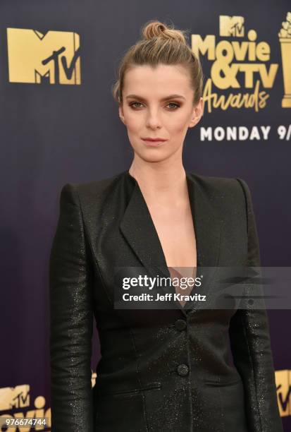 Actor Betty Gilpin attends the 2018 MTV Movie And TV Awards at Barker Hangar on June 16, 2018 in Santa Monica, California.