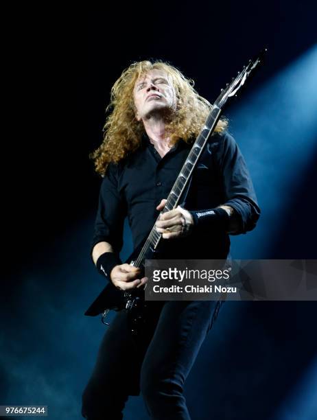 Dave Mustaine of Megadeth performs during the Stone Free Festival at The O2 Arena on June 16, 2018 in London, England.