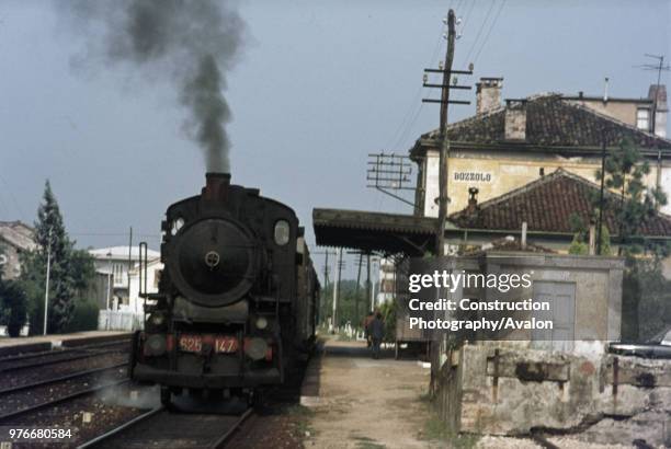 Mantova - Cremona train passes at Bozzolo behind a 625 Class 2-6-0 No. 147 in the late afternoon of Thursday 31th August 1972.