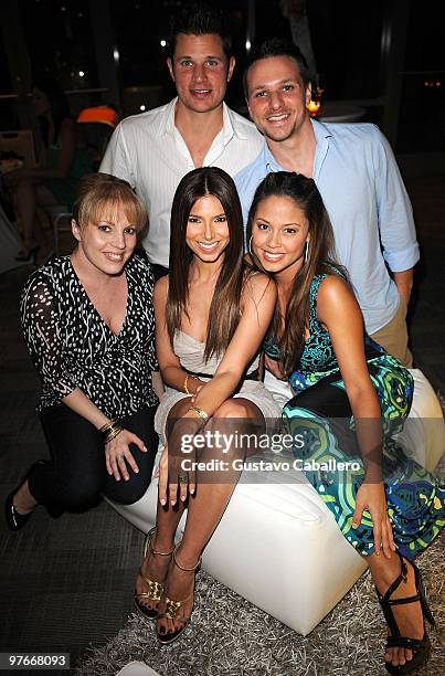 Nick Lachey, Drew Lachey, Lea Lachey, Roselyn Sánchez and Vanessa Minnillo attend the VIP Pasta Cocktail for the Roselyn Sanchez Triathlon for Life...