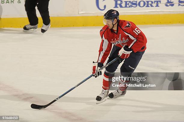 Eric Fehr of the Washington Capitals skates with the puck during a NHL hockey game against the Tampa Bay Lightning on March 4, 2010 at the Verizon...