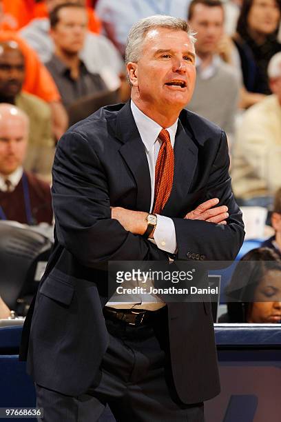 Head coach Bruce Weber of the Illinois Fighting Illini reacts to a play during their game against the Wisconsin Badgers in the quarterfinals of the...