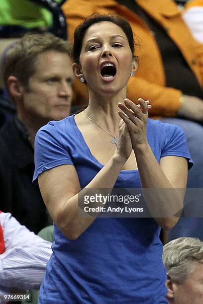 Actress Ashley Judd cheers for the Kentucky Wildcats against the Alabama Crimson Tide during the quarterfinals of the SEC Men's Basketball Tournament...
