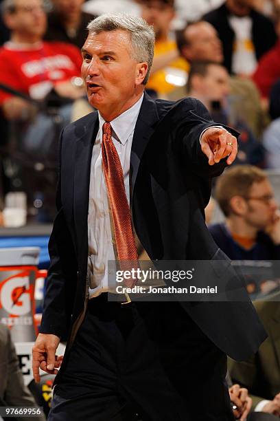 Head coach Bruce Weber of the Illinois Fighting Illini reacts to a play during their game against the Wisconsin Badgers in the quarterfinals of the...
