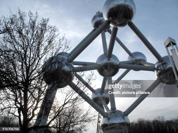 January 2018, Belgium, Brussels: The 102m tall Atomium building was created for the World Exhibtion of 1958 and celebrates its 60th anniversary on 17...