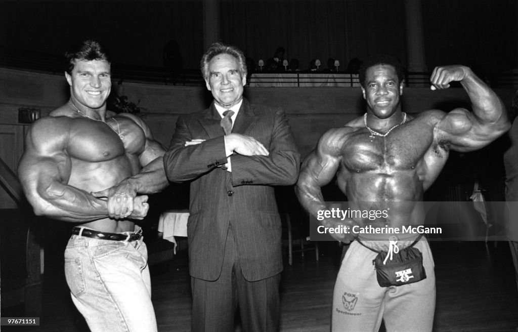 Dan Reeves Bodybuilder American actor and bodybuilder Steve Reeves poses for a photo with ...
