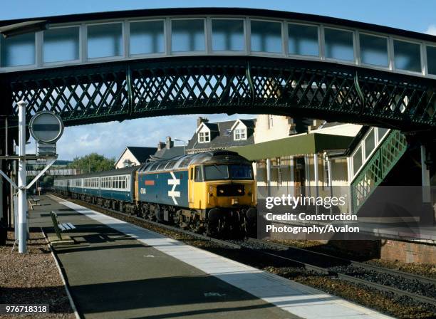 Dunblane. No 47.664 arrives in Dunblane with the 14:15 ex Inverness for Edinburgh. , United Kingdom.