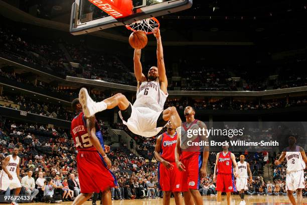 Tyson Chandler of the Charlotte Bobcats dunks against the Los Angeles Clippers on March 12, 2010 at the Time Warner Cable Arena in Charlotte, North...