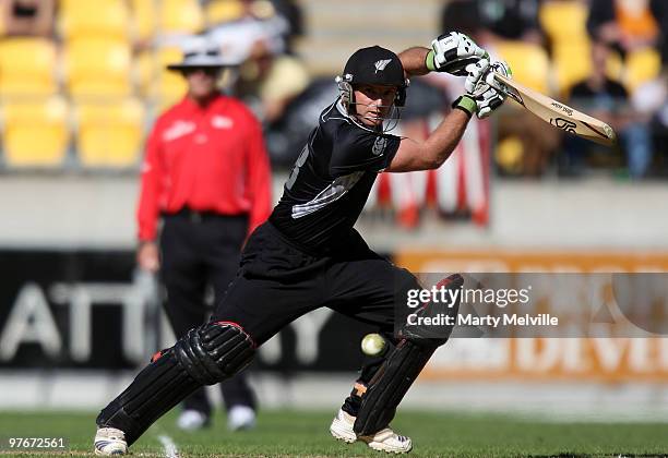 Scott Styris of the Blackcaps hits the ball during the 5th ODI match between New Zealand and Australia at Westpac Stadium on March 13, 2010 in...